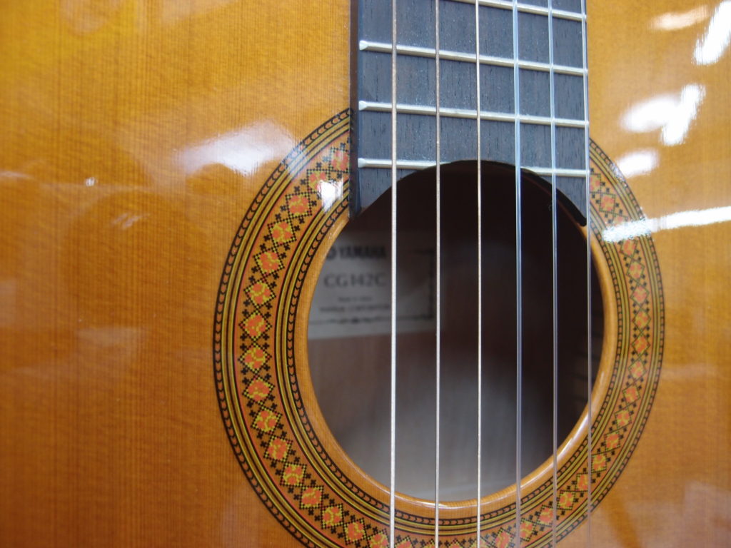 クラシックギター CG142C　ヤマハ