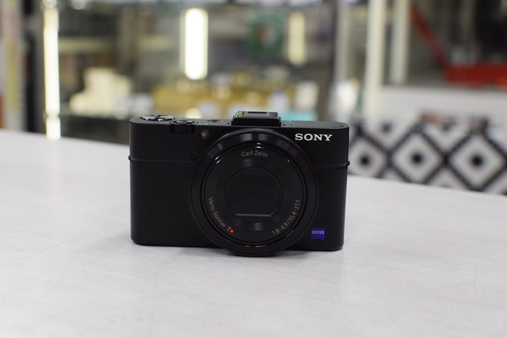 デジタルスチルカメラ SONY DSC-RX100M2